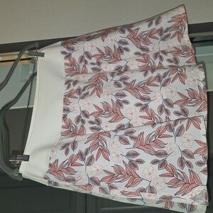 Puma Cream Waistband Floral Golfer Skirt with Peach and Mauve Leaves